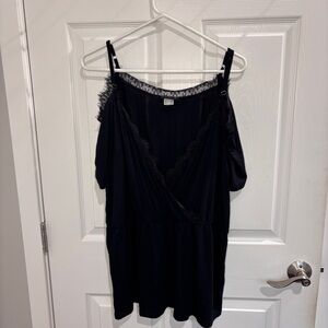 Venus cold shoulder top